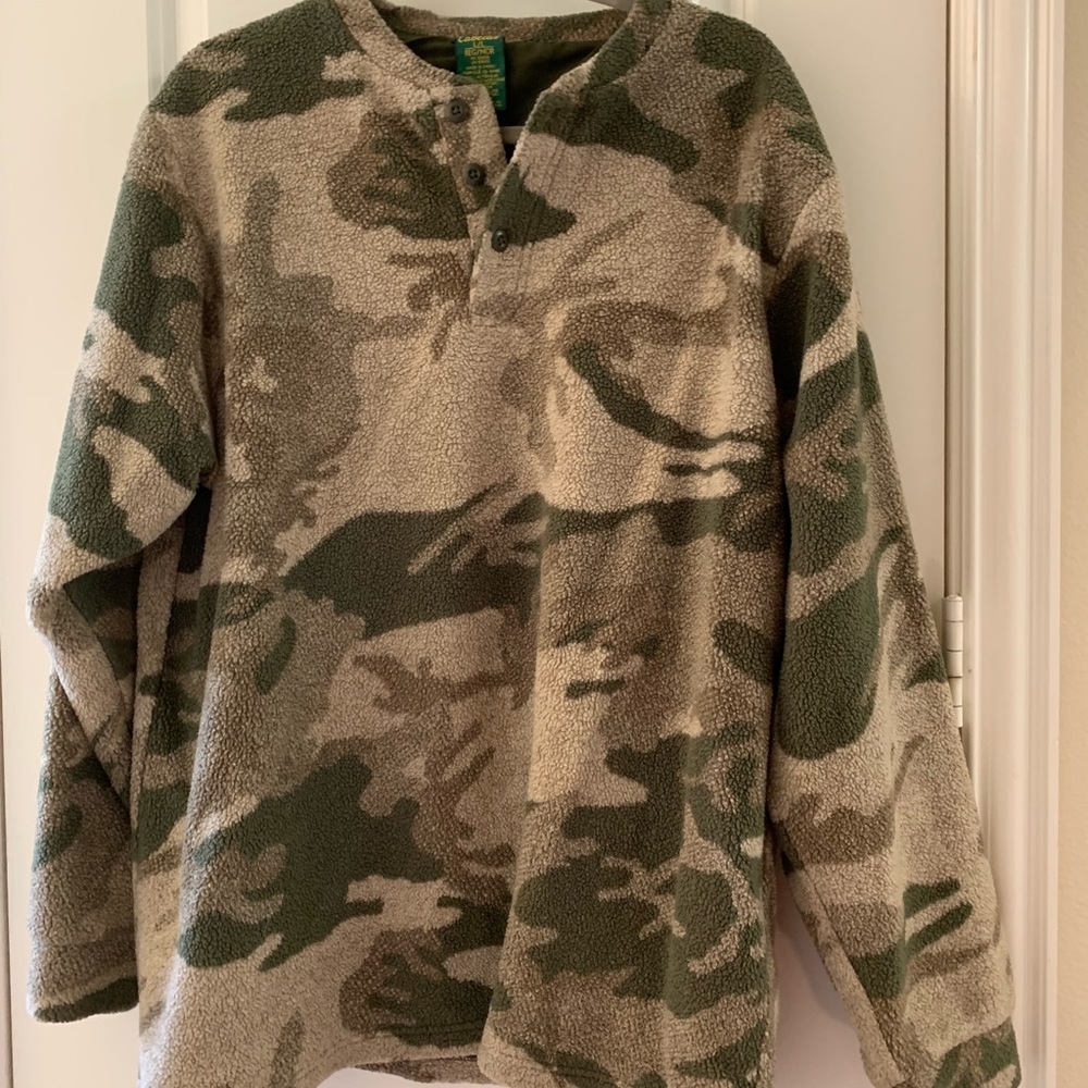 L Cabela’s Old School Camo Fleece Pullover